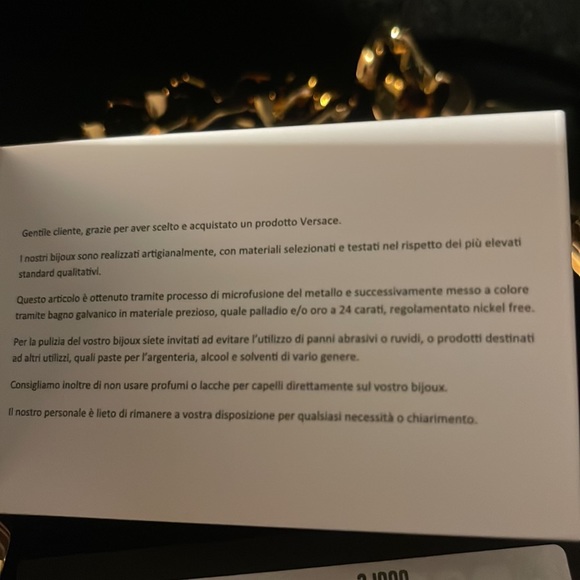 (SALE 🚨) Versace Greca Logo Necklace (Exclusive) - Picture 9 of 10